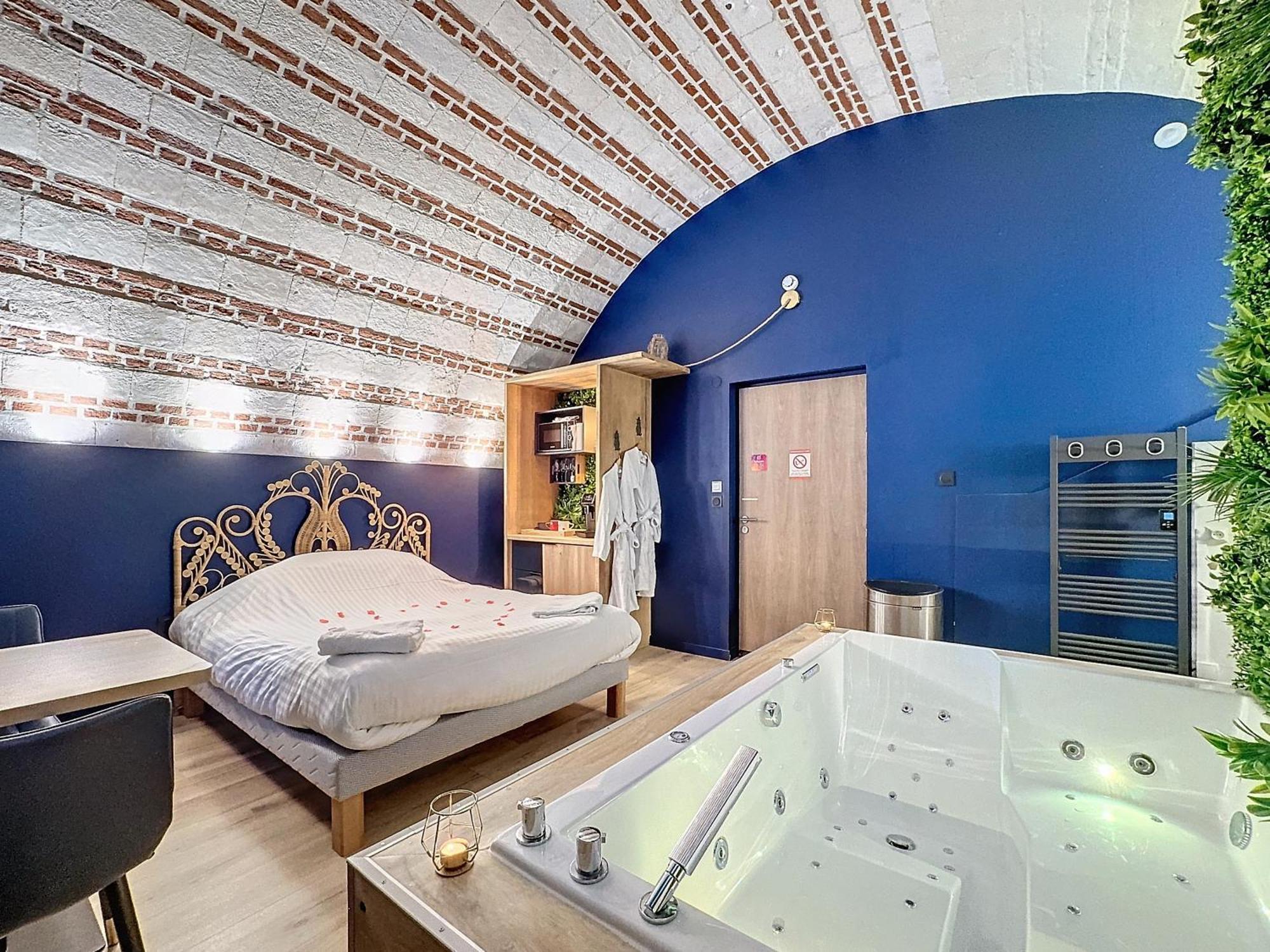 La Parenthèse Envoutée Apartahotel *